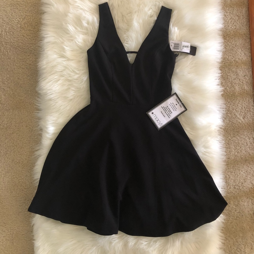 Black Macy’s dress